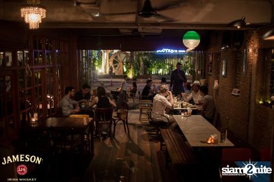 St. Patrick's Day at Le Café des Stagiaires - Bangkok — photo 29