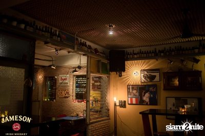 St. Patrick's Day at Le Café des Stagiaires - Bangkok — photo 30