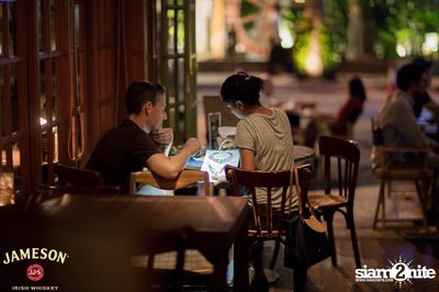 St. Patrick's Day at Le Café des Stagiaires - Bangkok — photo 44