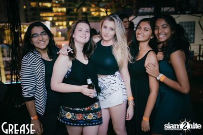 Friday Night at Grease Bangkok, Sukhumvit Soi 49 — photo 5