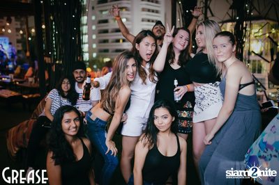 Friday Night at Grease Bangkok, Sukhumvit Soi 49 — photo 8