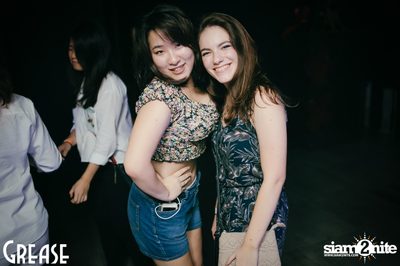 Friday Night at Grease Bangkok, Sukhumvit Soi 49 — photo 109