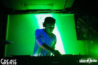 Friday Night at Grease Bangkok, Sukhumvit Soi 49 — photo 114