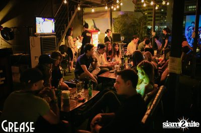Friday Night at Grease Bangkok, Sukhumvit Soi 49 — photo 115