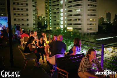 Friday Night at Grease Bangkok, Sukhumvit Soi 49 — photo 116