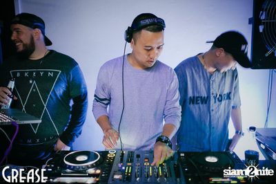 Friday Night at Grease Bangkok, Sukhumvit Soi 49 — photo 181