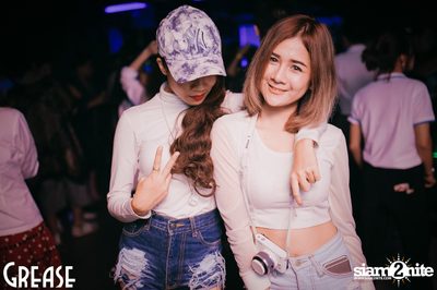 Friday Night at Grease Bangkok, Sukhumvit Soi 49 — photo 204