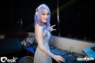 ปาร์ตี้คืนวันเสาร์ ที่ร้าน ครีก คลับ, เลียบด่วนเอกมัย-รามอินทรา — photo 1