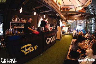 Saturday Night at GREASE Bangkok, Sukhumvit 49 — photo 4