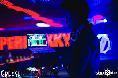 Saturday Night at GREASE Bangkok, Sukhumvit 49 — photo 54