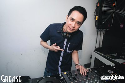 Saturday Night at GREASE Bangkok, Sukhumvit 49 — photo 70