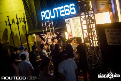 ปาร์ตี้คืนวันเสาร์ ที่ร้าน รูท ซิกตี้ซิก คลับ อาร์ซีเอ — photo 1