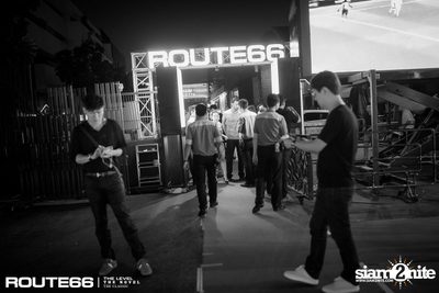 ปาร์ตี้คืนวันเสาร์ ที่ร้าน รูท ซิกตี้ซิก คลับ อาร์ซีเอ — photo 2