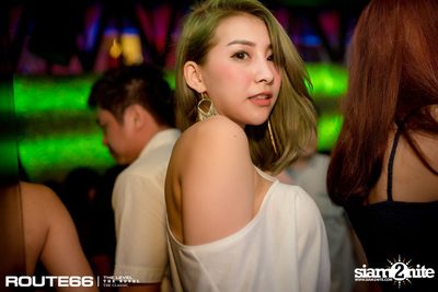 ปาร์ตี้คืนวันเสาร์ ที่ร้าน รูท ซิกตี้ซิก คลับ อาร์ซีเอ — photo 33