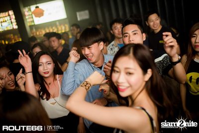 ปาร์ตี้คืนวันเสาร์ ที่ร้าน รูท ซิกตี้ซิก คลับ อาร์ซีเอ — photo 65