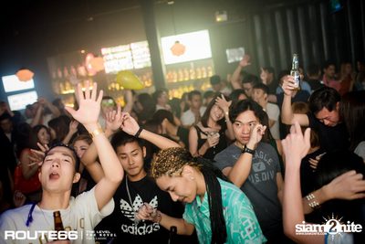 ปาร์ตี้คืนวันเสาร์ ที่ร้าน รูท ซิกตี้ซิก คลับ อาร์ซีเอ — photo 126