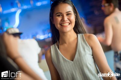 Bright & Bold Splash Pool Party at Aloft Bangkok — photo 9