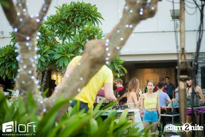 Bright & Bold Splash Pool Party at Aloft Bangkok — photo 23