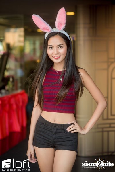 Bright & Bold Splash Pool Party at Aloft Bangkok — photo 31
