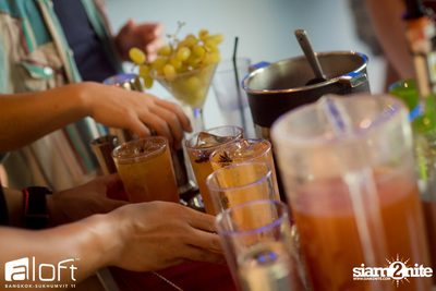 Bright & Bold Splash Pool Party at Aloft Bangkok — photo 36