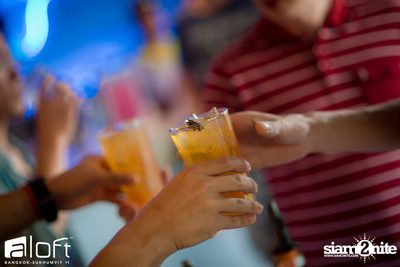 Bright & Bold Splash Pool Party at Aloft Bangkok — photo 37