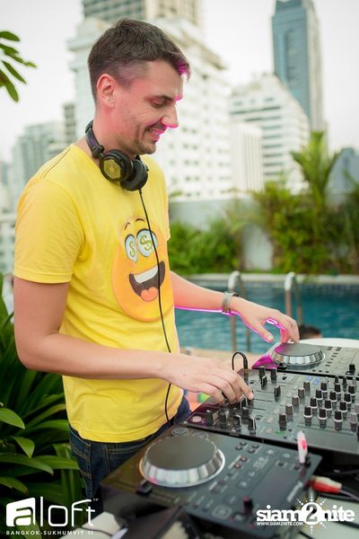 Bright & Bold Splash Pool Party at Aloft Bangkok — photo 72