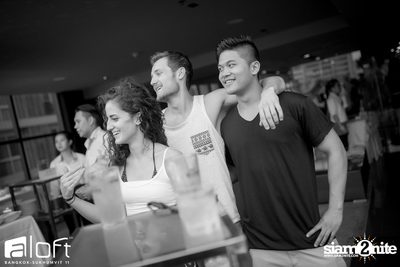 Bright & Bold Splash Pool Party at Aloft Bangkok — photo 78