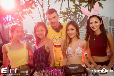 Bright & Bold Splash Pool Party at Aloft Bangkok — photo 90