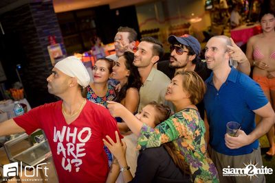 Bright & Bold Splash Pool Party at Aloft Bangkok — photo 114