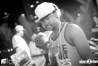 Bright & Bold Splash Pool Party at Aloft Bangkok — photo 131