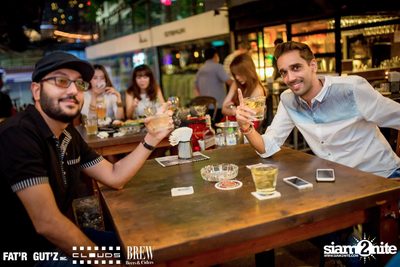 Seenspace Invasion ที่ร้าน Clouds, Fat'R Gut'z และ BREW Beers & Ciders — photo 20