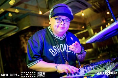 Seenspace Invasion ที่ร้าน Clouds, Fat'R Gut'z และ BREW Beers & Ciders — photo 39