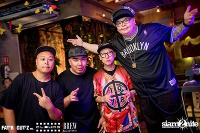 Seenspace Invasion ที่ร้าน Clouds, Fat'R Gut'z และ BREW Beers & Ciders — photo 59