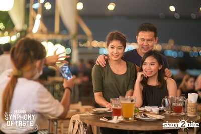 The Begins & Knot Varut ที่ ฮอบส์, คณาพญา — photo 19