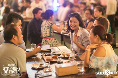 The Begins & Knot Varut ที่ ฮอบส์, คณาพญา — photo 30