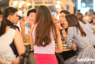 The Begins & Knot Varut ที่ ฮอบส์, คณาพญา — photo 44