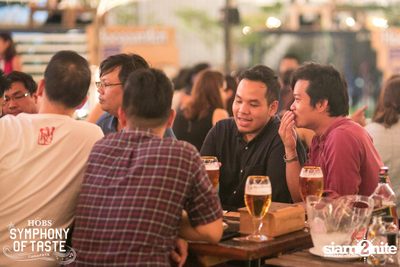 The Begins & Knot Varut ที่ ฮอบส์, คณาพญา — photo 82