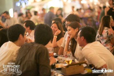The Begins & Knot Varut ที่ ฮอบส์, คณาพญา — photo 95