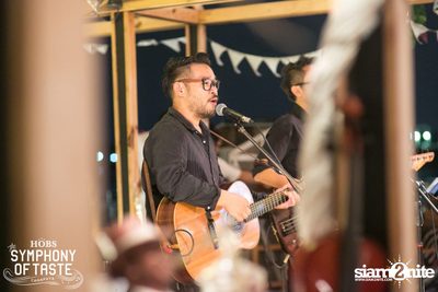 The Begins & Knot Varut ที่ ฮอบส์, คณาพญา — photo 127