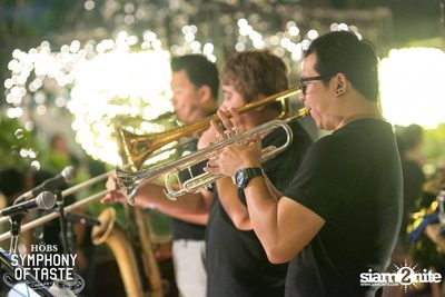The Begins & Knot Varut ที่ ฮอบส์, คณาพญา — photo 135
