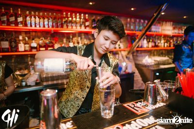 Friday Night at CHi - upscale dining and entertainment — photo 3