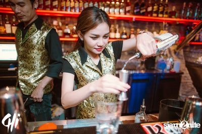 Friday Night at CHi - upscale dining and entertainment — photo 4