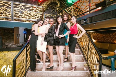 Friday Night at CHi - upscale dining and entertainment — photo 43