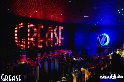 Friday Night at Grease Bangkok, Sukhumvit Soi 49 — photo 1
