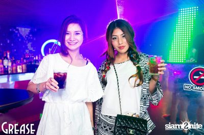 Friday Night at Grease Bangkok, Sukhumvit Soi 49 — photo 52