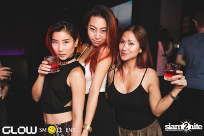 Glow & Smile นำเสนอ Reichelt และ Raycoux Live — photo 2