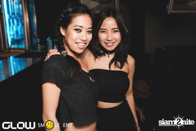 Glow & Smile นำเสนอ Reichelt และ Raycoux Live — photo 5
