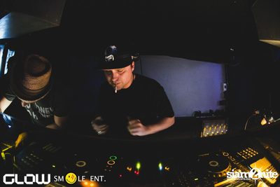Glow & Smile นำเสนอ Reichelt และ Raycoux Live — photo 19