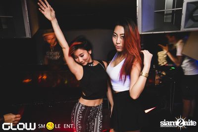 Glow & Smile นำเสนอ Reichelt และ Raycoux Live — photo 27