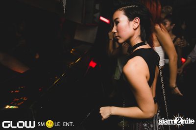 Glow & Smile นำเสนอ Reichelt และ Raycoux Live — photo 44